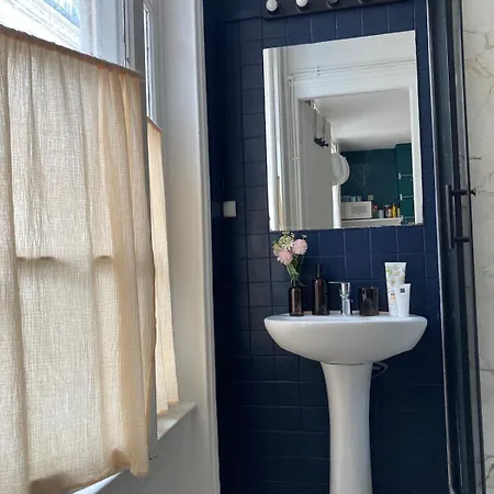 아파트 Proche De La *