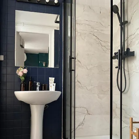 Proche De La Lägenhet *